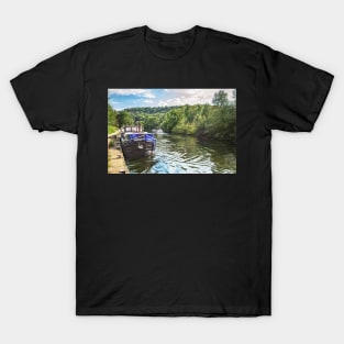 Snapdragon On The Thames T-Shirt